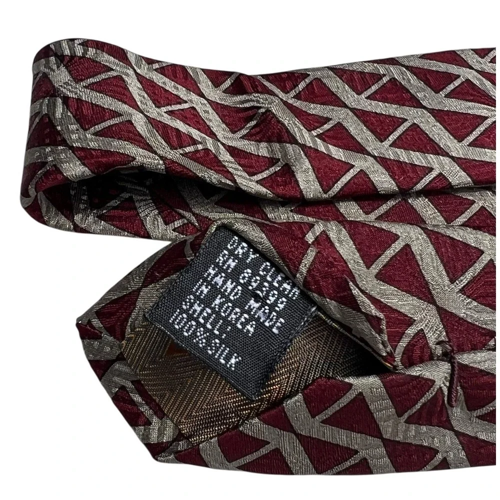 Tongue Tied by Tom McLellon Men's 100% Silk Vintage Tie Burgundy/Tan Geometric